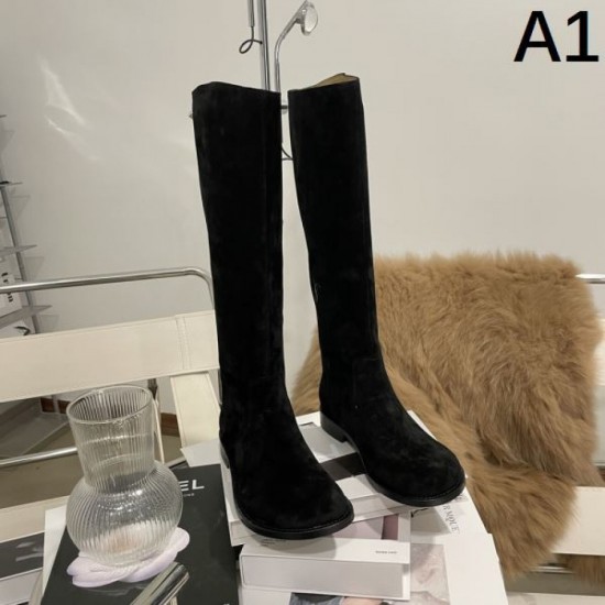 LOEWE Hard-to-find items sold out in Japan 2023FW boots LOEWE Hard-to-find items sold out in Japan 2023FW boots