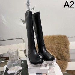 LOEWE Hard-to-find items sold out in Japan 2023FW boots