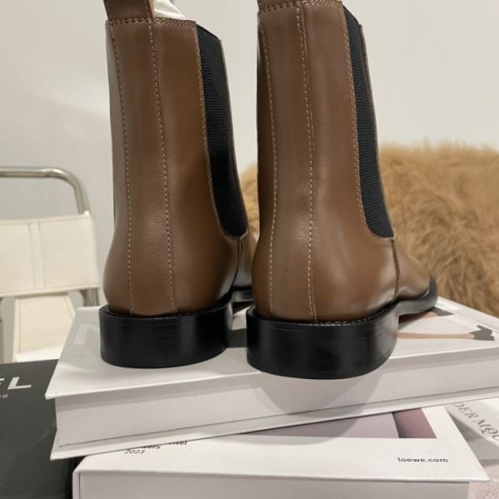 LOEWE This season's hottest trends 2023FW boots LOEWE This season's hottest trends 2023FW boots