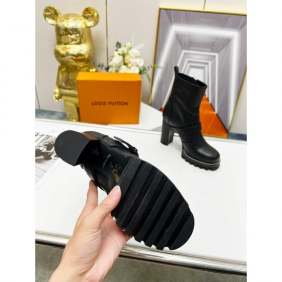 LOUIS VUITTON Louis Vuitton boots 2023AW Those who want a classic LOUIS VUITTON Louis Vuitton boots 2023AW Those who want a classic