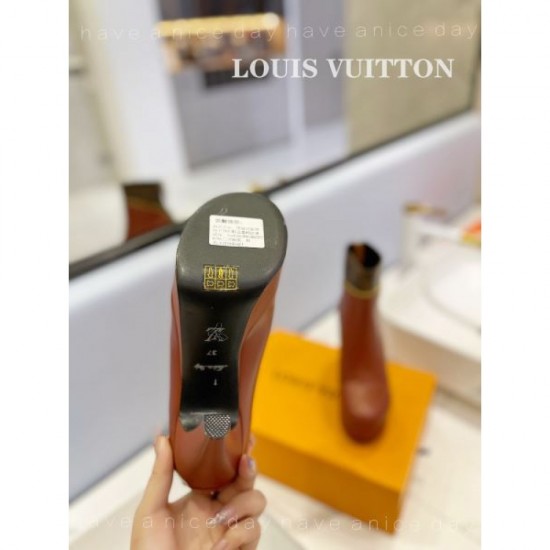 Boots that are interesting for autumn 2023FW LOUIS VUITTON Louis Vuitton Boots that are interesting for autumn 2023FW LOUIS VUITTON Louis Vuitton
