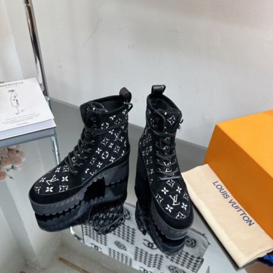 LOUIS VUITTON Louis Vuitton Not yet in stock in Japan 2023FW boots LOUIS VUITTON Louis Vuitton Not yet in stock in Japan 2023FW boots