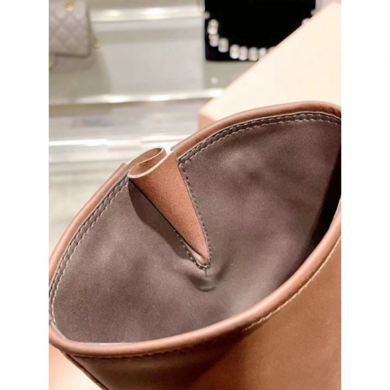 Stand out, fresh and popular new boots 2023FW MIU MIU Miu Miu Stand out, fresh and popular new boots 2023FW MIU MIU Miu Miu