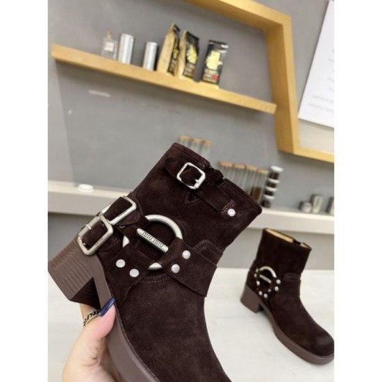 Very popular boots that can be worn with many different styles 2023FW MIU MIU Miu Miu Very popular boots that can be worn with many different styles 2023FW MIU MIU Miu Miu