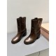 Boots with emphasis on loose fit and comfort 2023FW MIU MIU Miu Miu Boots with emphasis on loose fit and comfort 2023FW MIU MIU Miu Miu