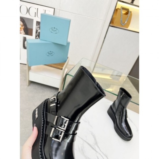 The popularity continues still more Boots 2023FW PRADA Prada The popularity continues still more Boots 2023FW PRADA Prada