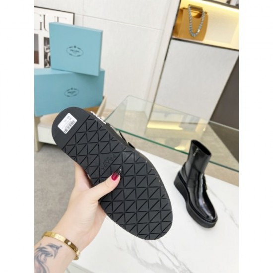 The popularity continues still more Boots 2023FW PRADA Prada The popularity continues still more Boots 2023FW PRADA Prada