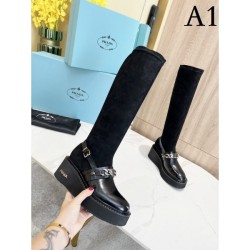 Boots that look youthful and energetic 2023FW PRADA Prada