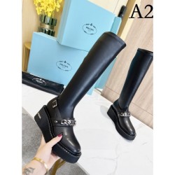 Boots that look youthful and energetic 2023FW PRADA Prada