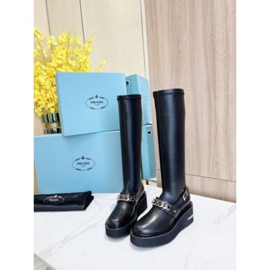 Boots that look youthful and energetic 2023FW PRADA Prada Boots that look youthful and energetic 2023FW PRADA Prada