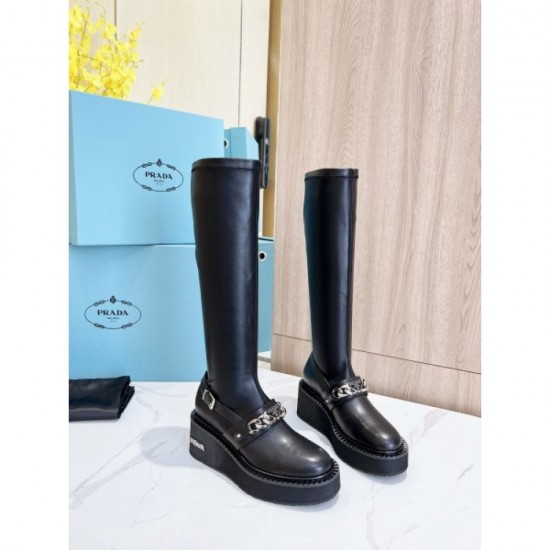 Boots that look youthful and energetic 2023FW PRADA Prada Boots that look youthful and energetic 2023FW PRADA Prada