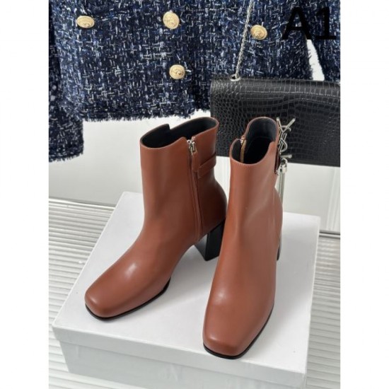 Boots that shine with sophisticated charm 2023FW PRADA 2 colors available Boots that shine with sophisticated charm 2023FW PRADA 2 colors available