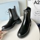A must-see for those who missed out on this season! Boots 2023FW PRADA 2 colors available A must-see for those who missed out on this season! Boots 2023FW PRADA 2 colors available