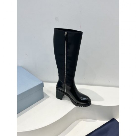 PRADA 2023FW boots that are very popular among young people overseas PRADA 2023FW boots that are very popular among young people overseas
