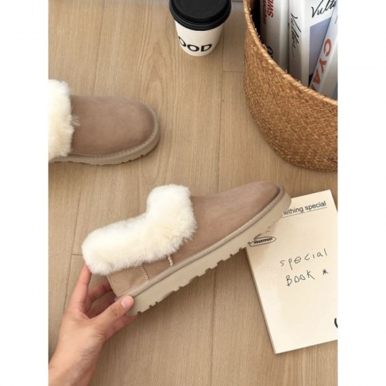 Most suitable boots for spring/summer fashion 2023FW UGG 2 colors available Most suitable boots for spring/summer fashion 2023FW UGG 2 colors available