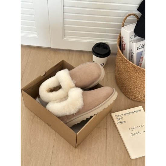 Most suitable boots for spring/summer fashion 2023FW UGG 2 colors available Most suitable boots for spring/summer fashion 2023FW UGG 2 colors available