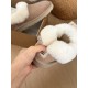 Most suitable boots for spring/summer fashion 2023FW UGG 2 colors available Most suitable boots for spring/summer fashion 2023FW UGG 2 colors available