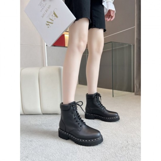 Trendy boots 2023FW VALENTINO Valentino Trendy boots 2023FW VALENTINO Valentino