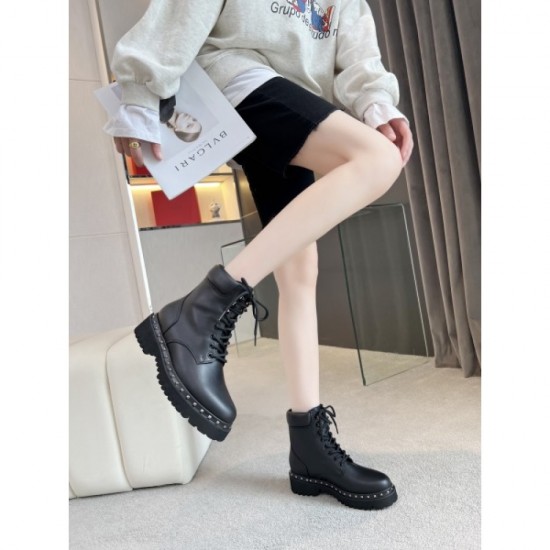Trendy boots 2023FW VALENTINO Valentino Trendy boots 2023FW VALENTINO Valentino