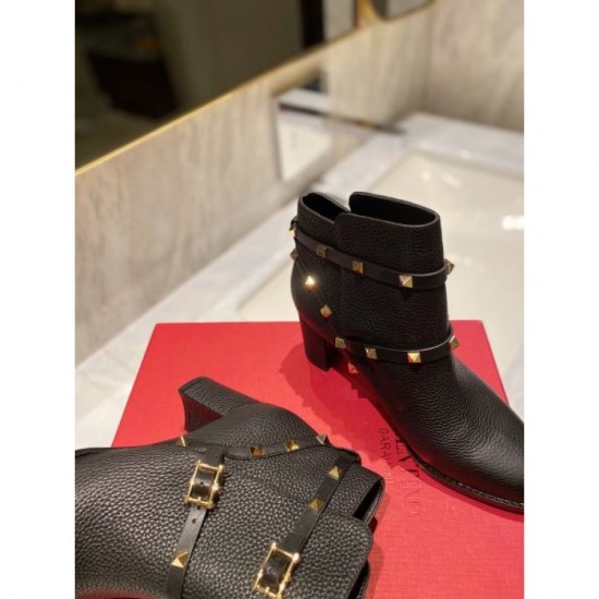 Full of fashion boots 2023FW VALENTINO Valentino Full of fashion boots 2023FW VALENTINO Valentino