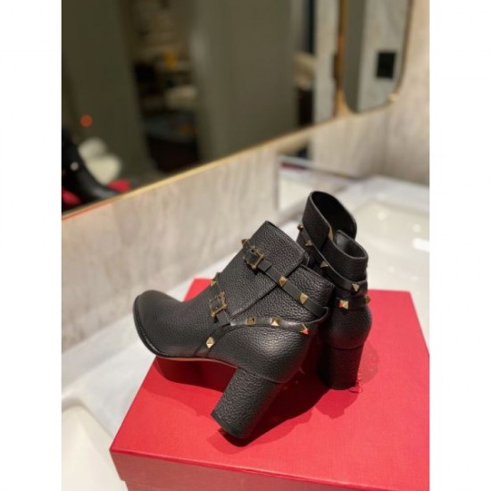 Full of fashion boots 2023FW VALENTINO Valentino Full of fashion boots 2023FW VALENTINO Valentino
