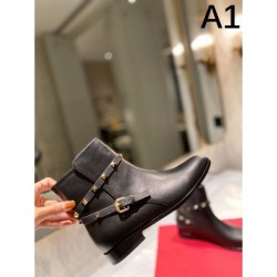 Boots with a strong casual feel 2023FW VALENTINO Valentino