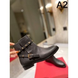 Boots with a strong casual feel 2023FW VALENTINO Valentino