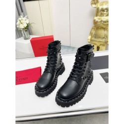 Simple design boots 2023FW VALENTINO Valentino
