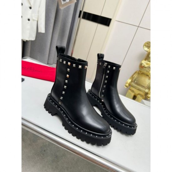 Boots for fashionable advanced users 2023FW VALENTINO Valentino Boots for fashionable advanced users 2023FW VALENTINO Valentino