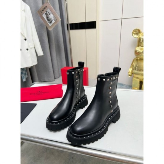 Boots for fashionable advanced users 2023FW VALENTINO Valentino Boots for fashionable advanced users 2023FW VALENTINO Valentino