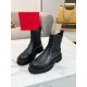 Especially this fall/winter season's attention-grabbing boots 2023FW VALENTINO Valentino Especially this fall/winter season's attention-grabbing boots 2023FW VALENTINO Valentino