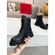 Mature design boots 2023FW VALENTINO Valentino Mature design boots 2023FW VALENTINO Valentino