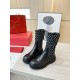 Boots that attract attention in early autumn 2023FW VALENTINO Valentino Boots that attract attention in early autumn 2023FW VALENTINO Valentino