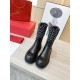 Boots that attract attention in early autumn 2023FW VALENTINO Valentino Boots that attract attention in early autumn 2023FW VALENTINO Valentino
