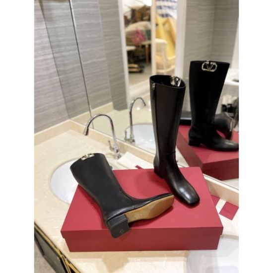 VALENTINO Unique design 2023FW boots VALENTINO Unique design 2023FW boots