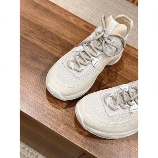 CHANEL CHANEL continues to attract attention 2023FW sneakers CHANEL CHANEL continues to attract attention 2023FW sneakers