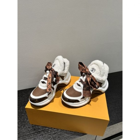 LOUIS VUITTON Latest and stylish 2023FW sneakers LOUIS VUITTON Latest and stylish 2023FW sneakers