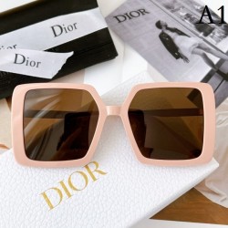 Style Glasses DIOR Dior that can be used for the 2023SS summer