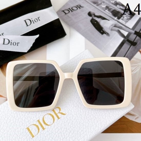 2023SS This season's inevitable summer new item Glasses DIOR Dior 2023SS This season's inevitable summer new item Glasses DIOR Dior