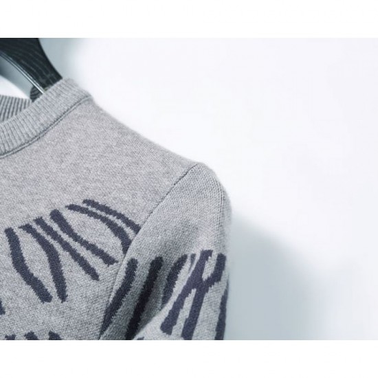 2024FW DIOR Dior Sweater that takes your style to the next level 2024FW DIOR Dior Sweater that takes your style to the next level