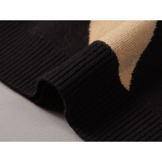 2024SS Cute Sold Out Very Popular FENDI Sweater 2024SS Cute Sold Out Very Popular FENDI Sweater