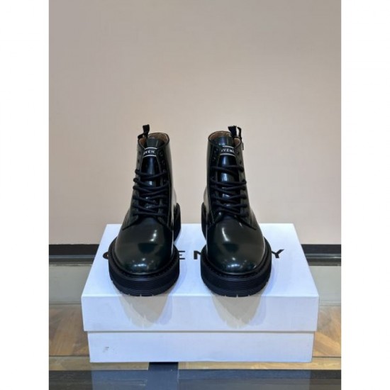 2024FW Men's boots GIVENCHY Magazine publication New fall/winter arrival 2024FW Men's boots GIVENCHY Magazine publication New fall/winter arrival