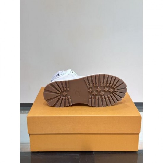 2024FW Men's casual shoes LOUIS VUITTON Attract attention 2024FW Men's casual shoes LOUIS VUITTON Attract attention