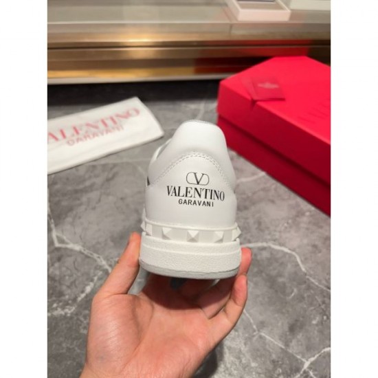 VALENTINO Sale 2024SS Men's Casual Shoes VALENTINO Sale 2024SS Men's Casual Shoes