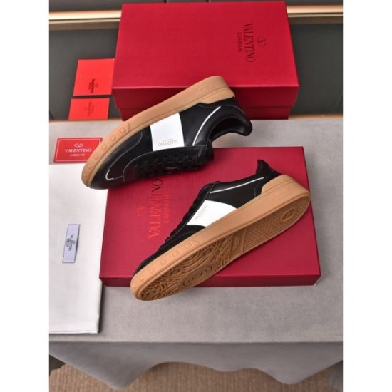 VALENTINO Best Selling 2024SS Men's Casual Shoes VALENTINO Best Selling 2024SS Men's Casual Shoes