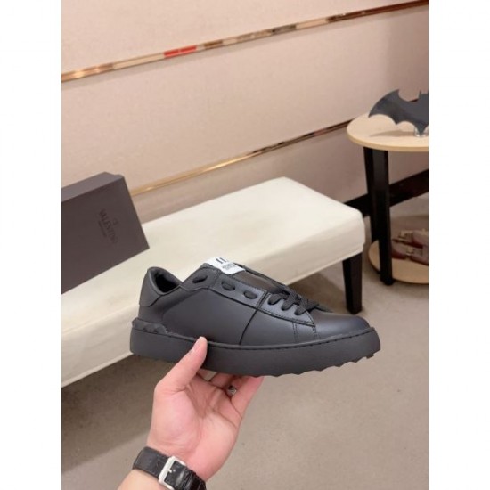 VALENTINO Latest arrival 2024SS Men's casual shoes VALENTINO Latest arrival 2024SS Men's casual shoes