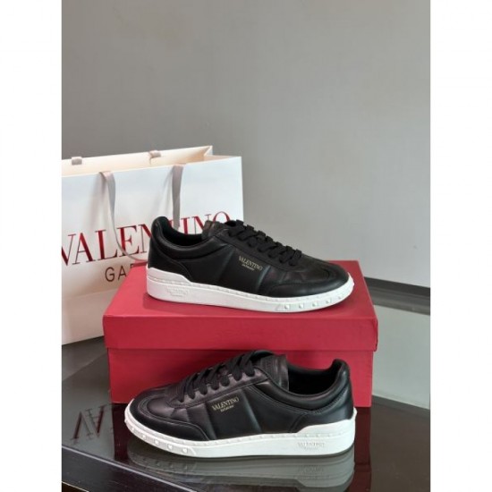 VALENTINO Summer New Items 2024SS Men's Casual Shoes VALENTINO Summer New Items 2024SS Men's Casual Shoes