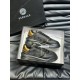 VERSACE Versace must-see elegant 2024SS men's casual shoes VERSACE Versace must-see elegant 2024SS men's casual shoes