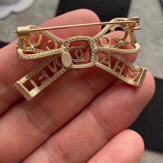 New item 2024SS brooch CHANEL that has been featured in many magazines New item 2024SS brooch CHANEL that has been featured in many magazines