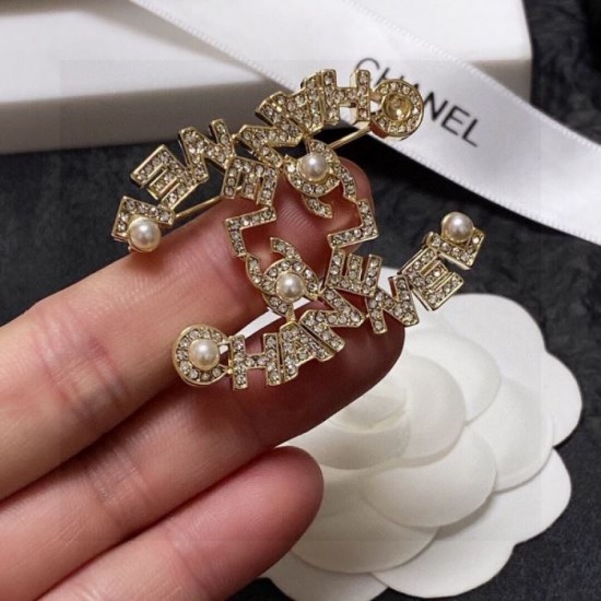 New elegant 2024SS brooch CHANEL New elegant 2024SS brooch CHANEL